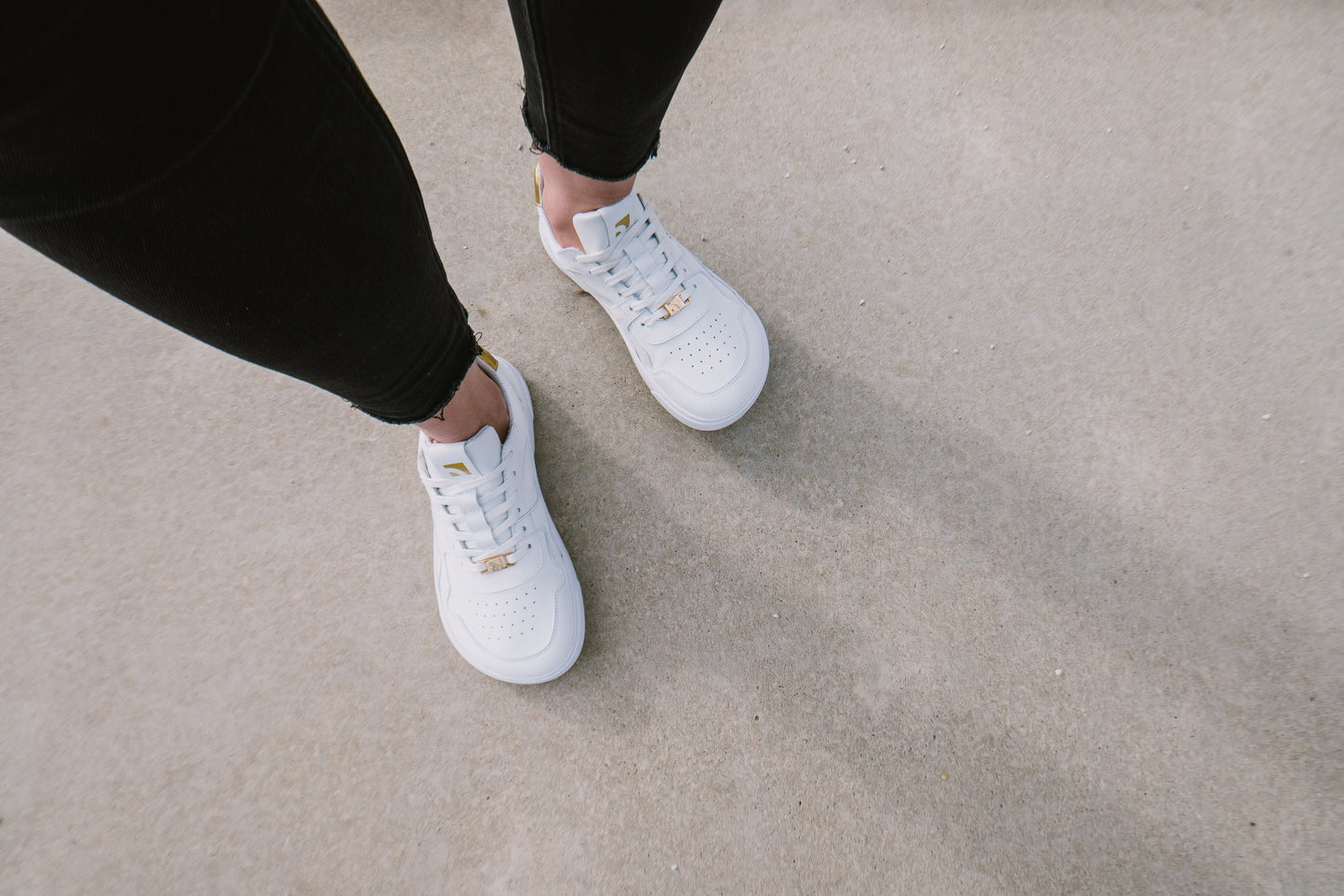 Barebarics - Zing White & Gold Leather- Deportivas barefoot
