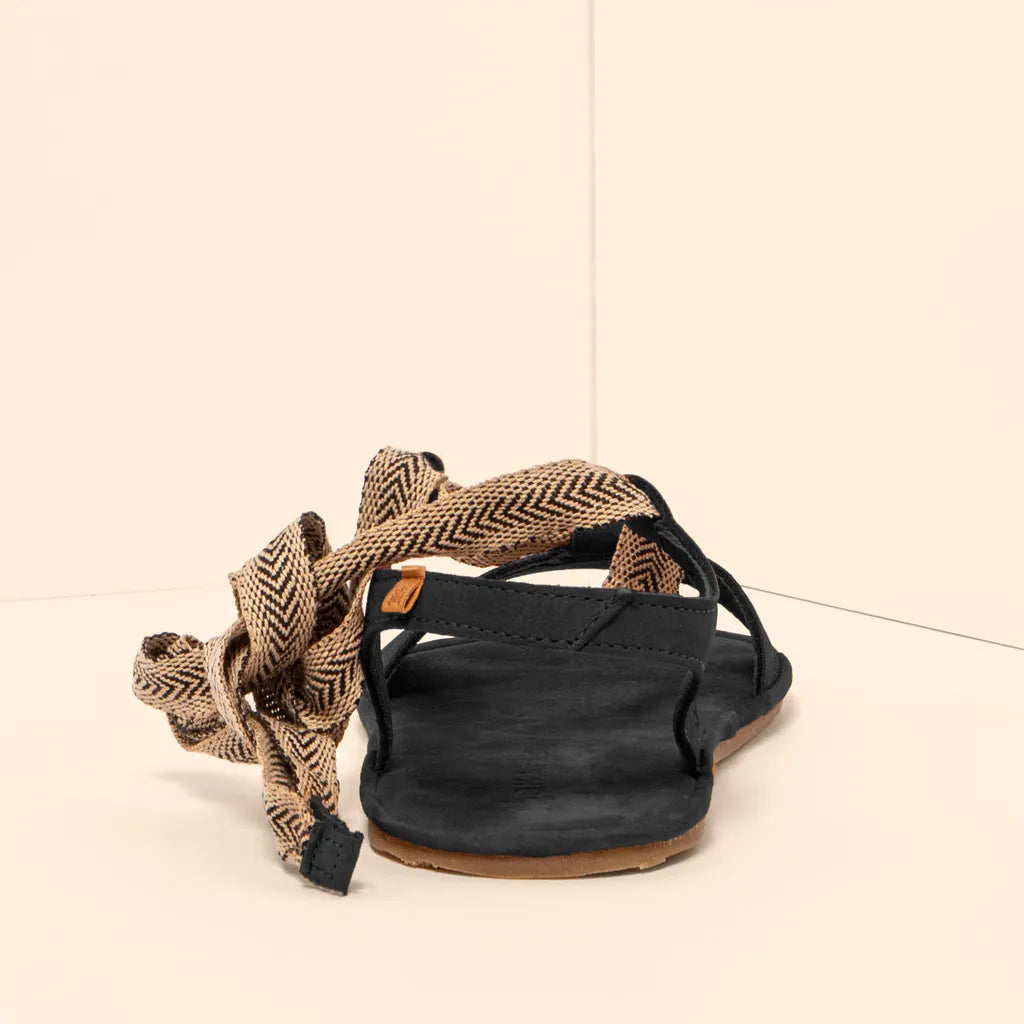 El Naturalista - Satya Black - Sandalias barefoot cinta