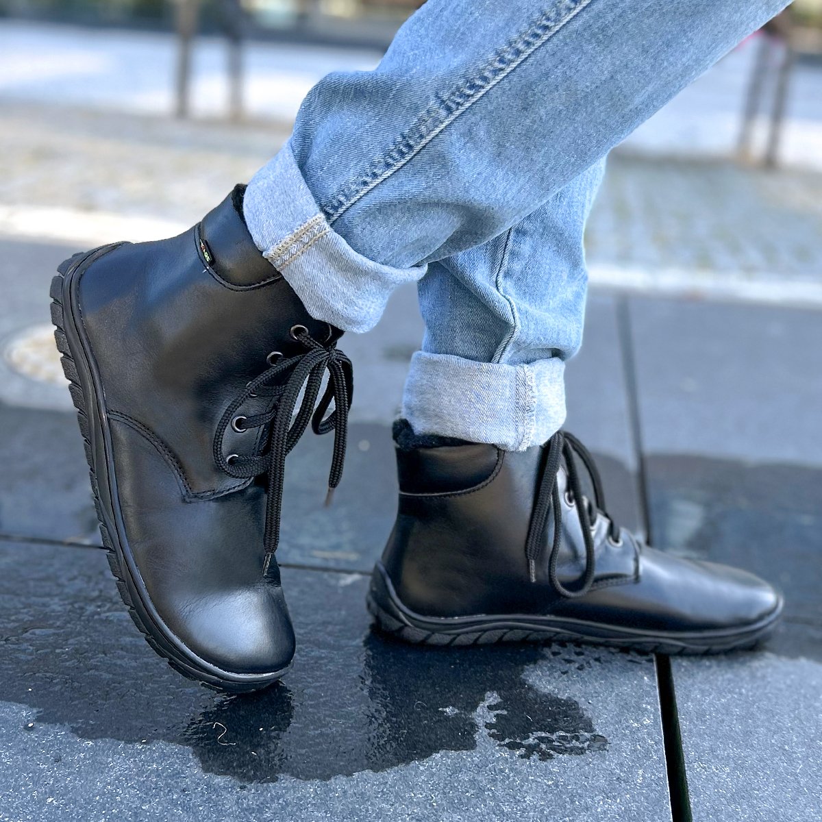 Fare Bare - Brno Black - Botín bajo barefoot con forro invernal