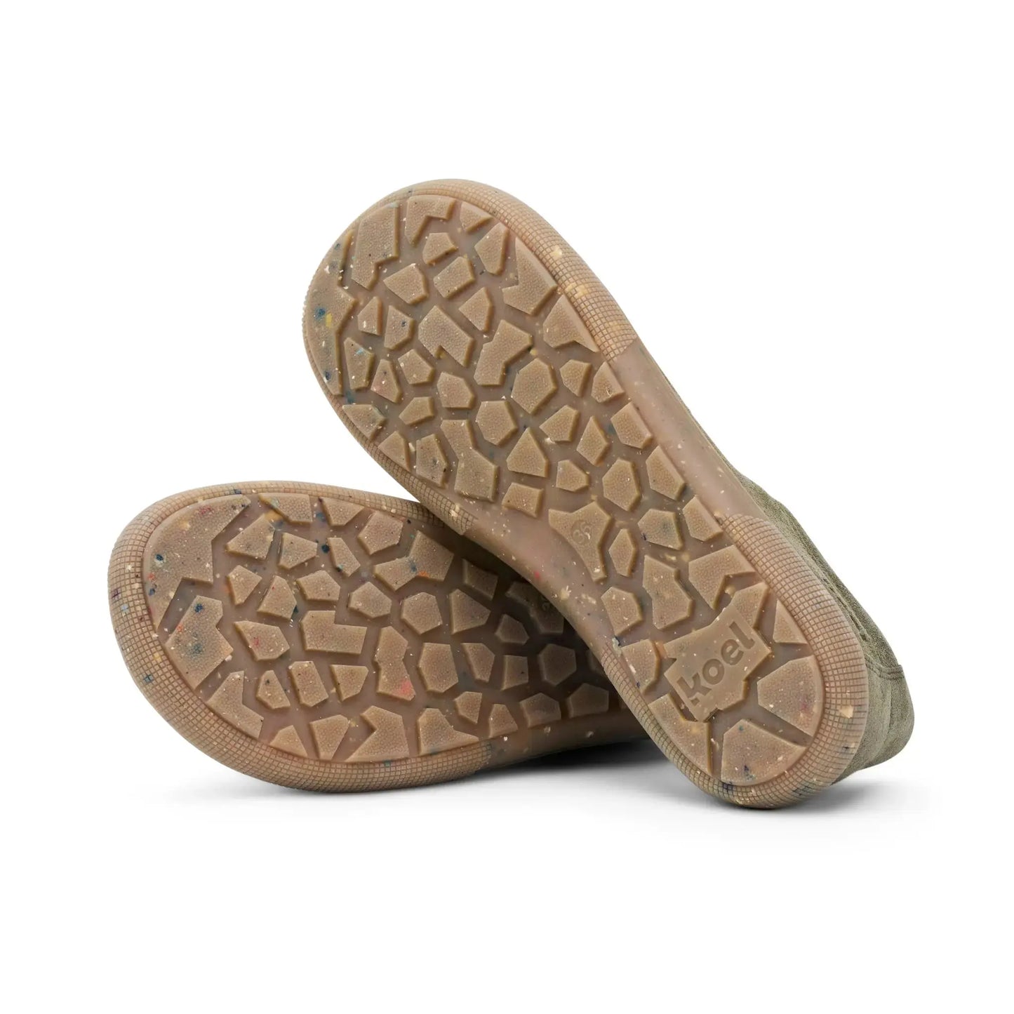 Koel - Fago Suede Olive - Náuticos barefoot "Wallabee"