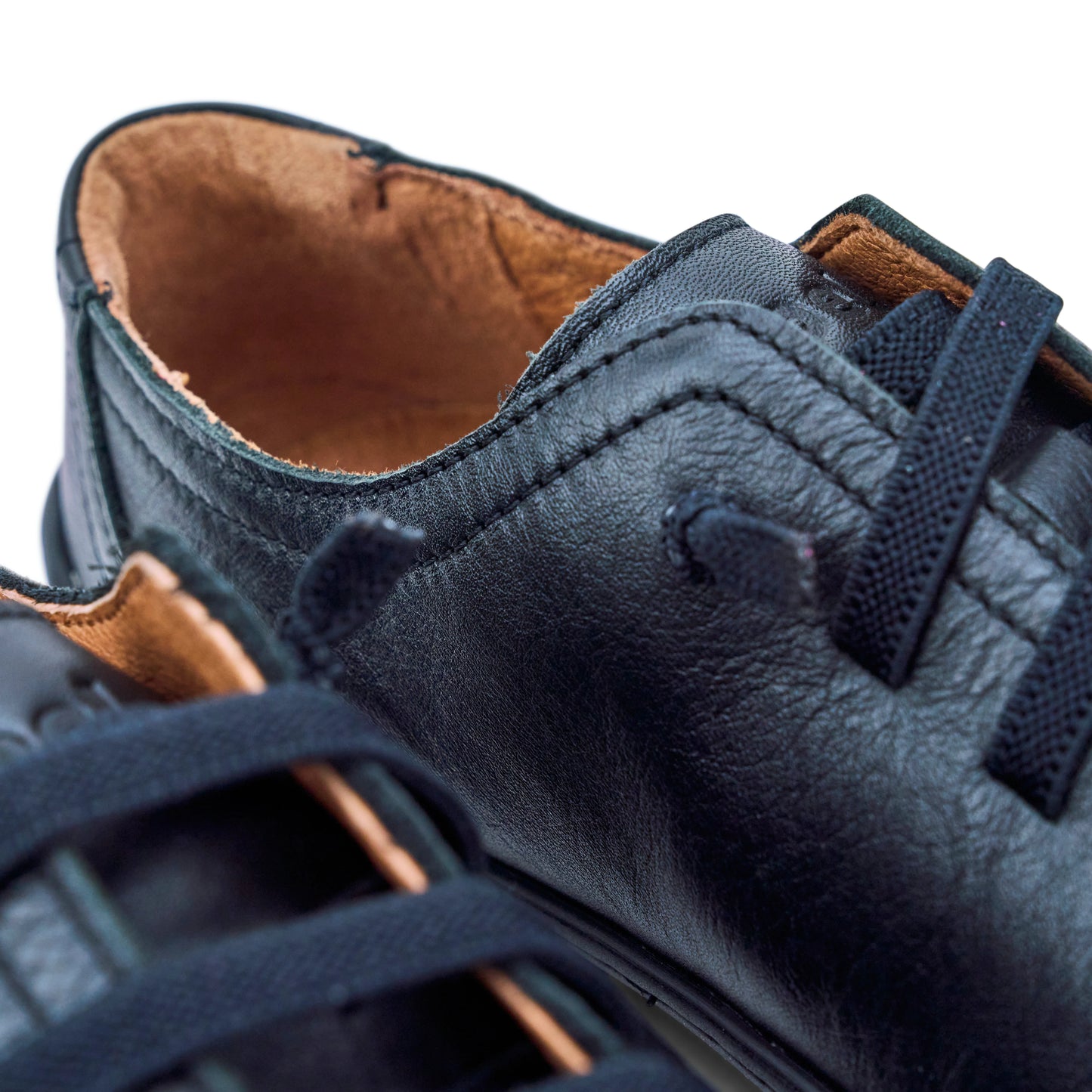 Koel - Izzie Black Napa - Sneaker minimalista