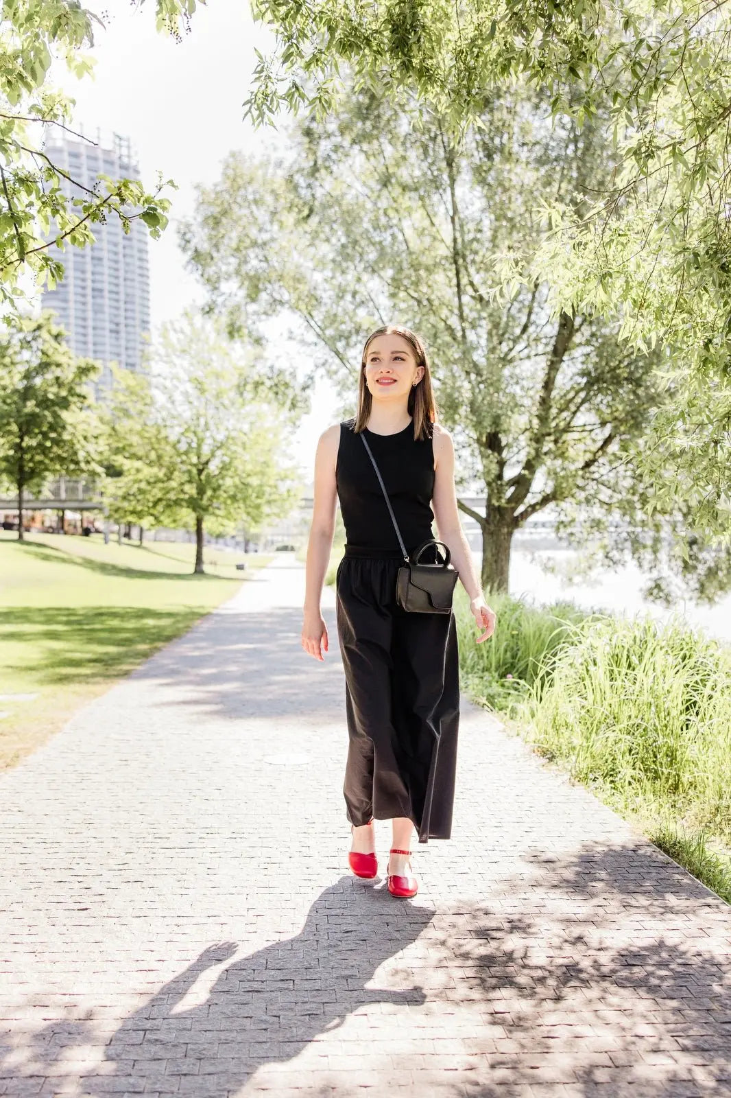 Shapen – Poppy Cherry - Bailarinas abiertas barefoot