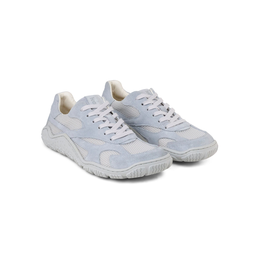 Koel Rita Suede Light Grey - Zapatillas barefoot ligeras de mujer para senderismo y trekking media montaña grises