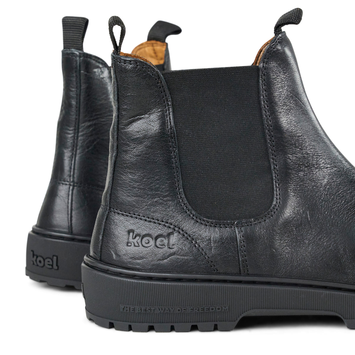 Koel Gavien Leather Black - Botines Chelsea barefoot unisex negros