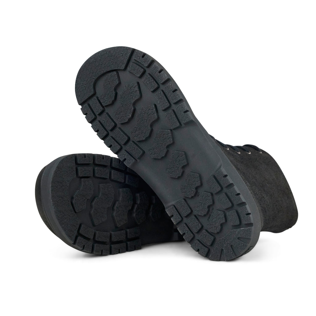 Koel Galyon Felt Black - Botas barefoot calientes estilo chunky de cordones negras