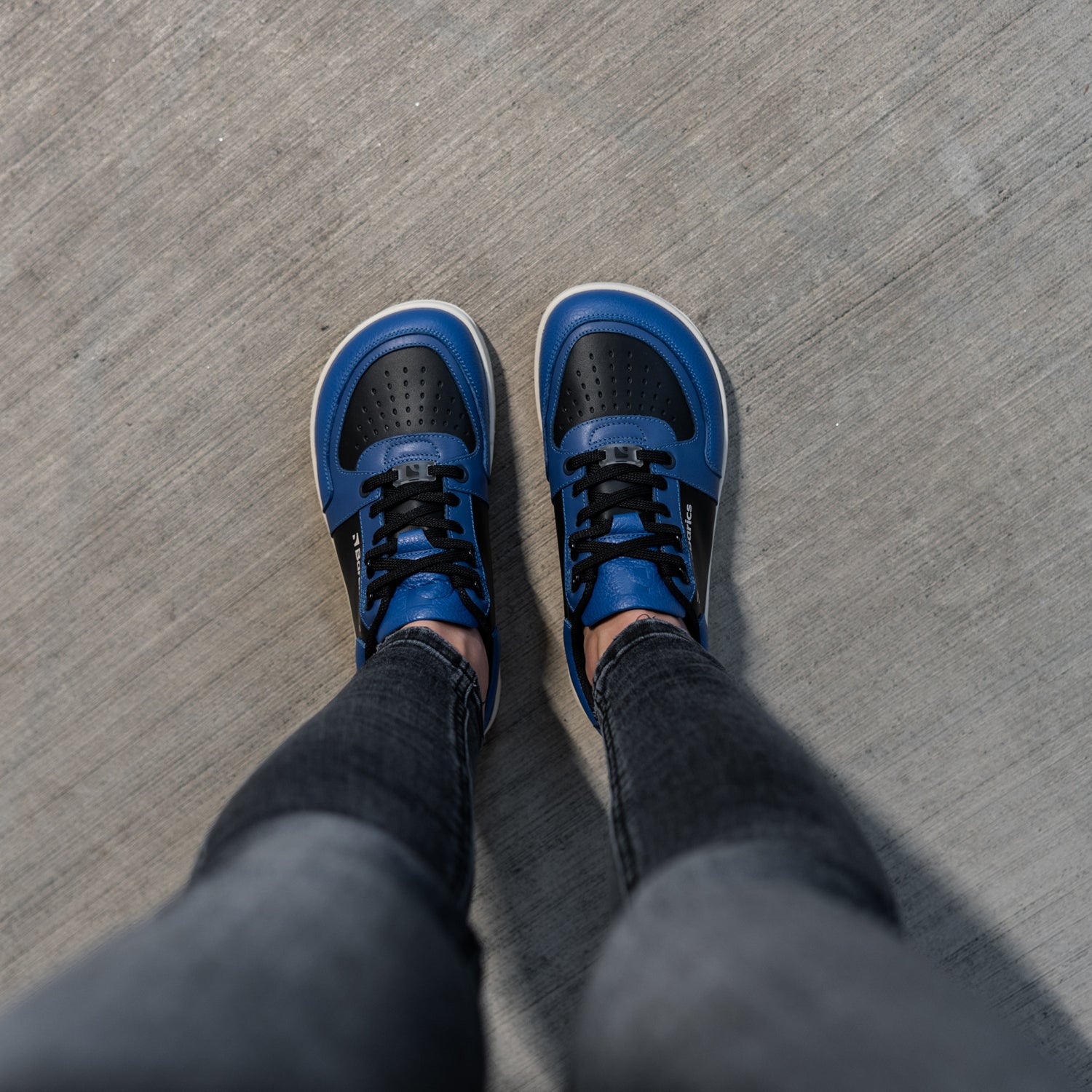 Barebarics - Wave Black & Blue - Deportivas barefoot-Barebarics-Cacles Barefoot-Tienda de calzado barefoot respetuoso minimalista