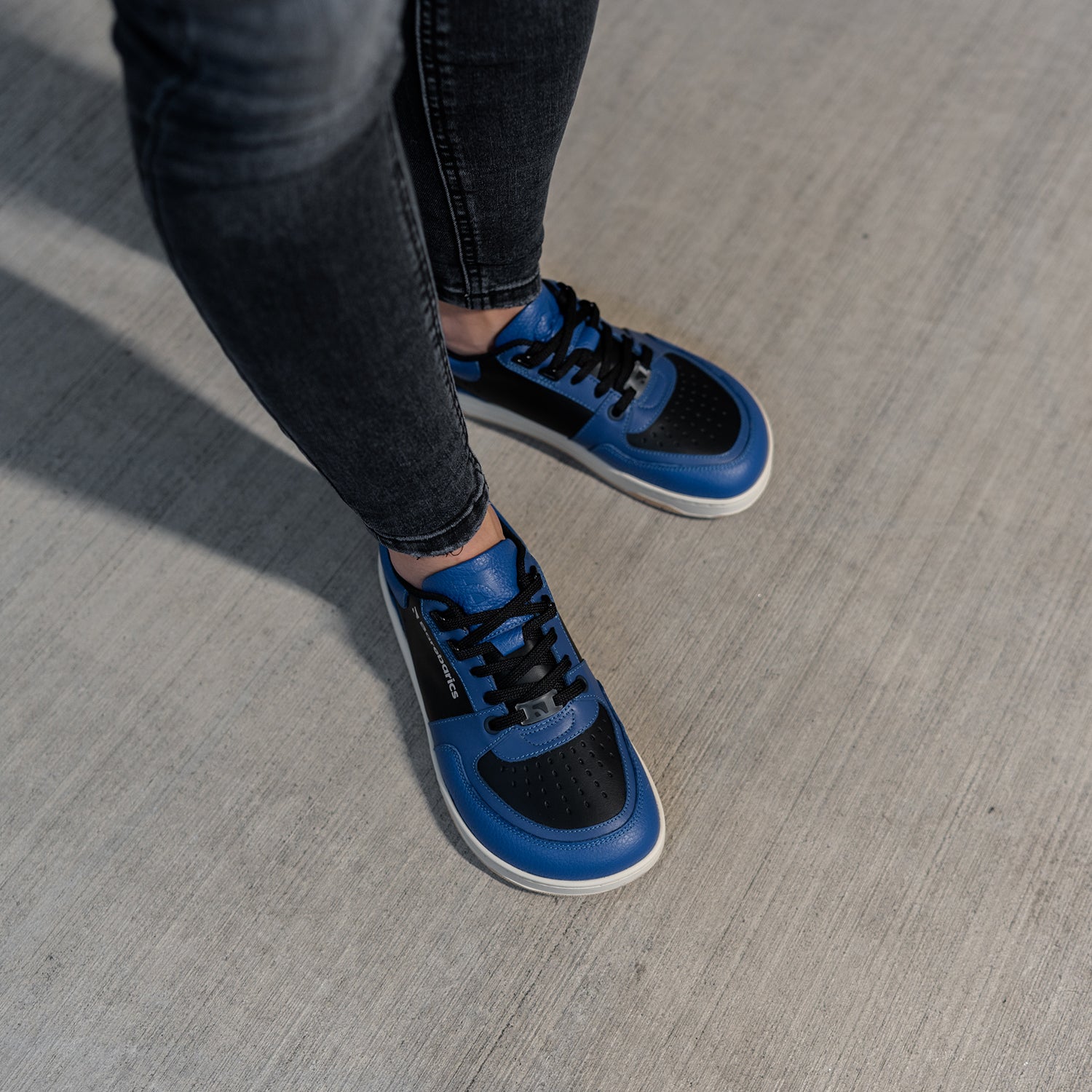 Barebarics - Wave Black & Blue - Deportivas barefoot-Barebarics-Cacles Barefoot-Tienda de calzado barefoot respetuoso minimalista