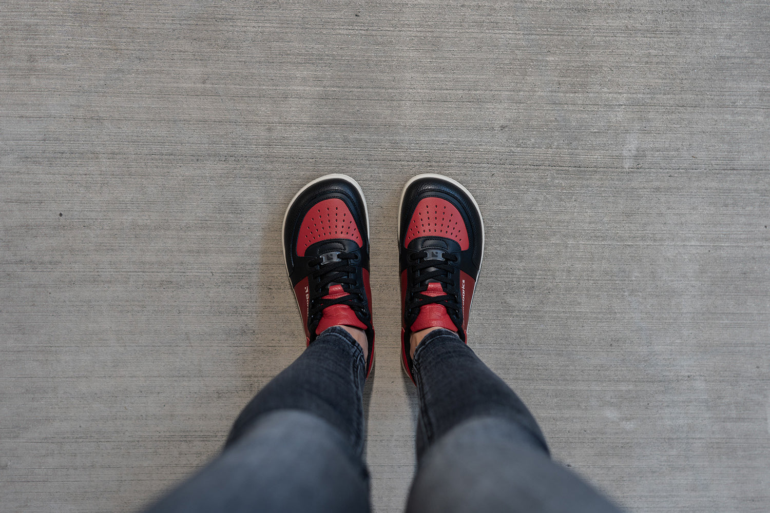 Barebarics - Wave Black & Red - Deportivas barefoot-Barebarics-Cacles Barefoot-Tienda de calzado barefoot respetuoso minimalista