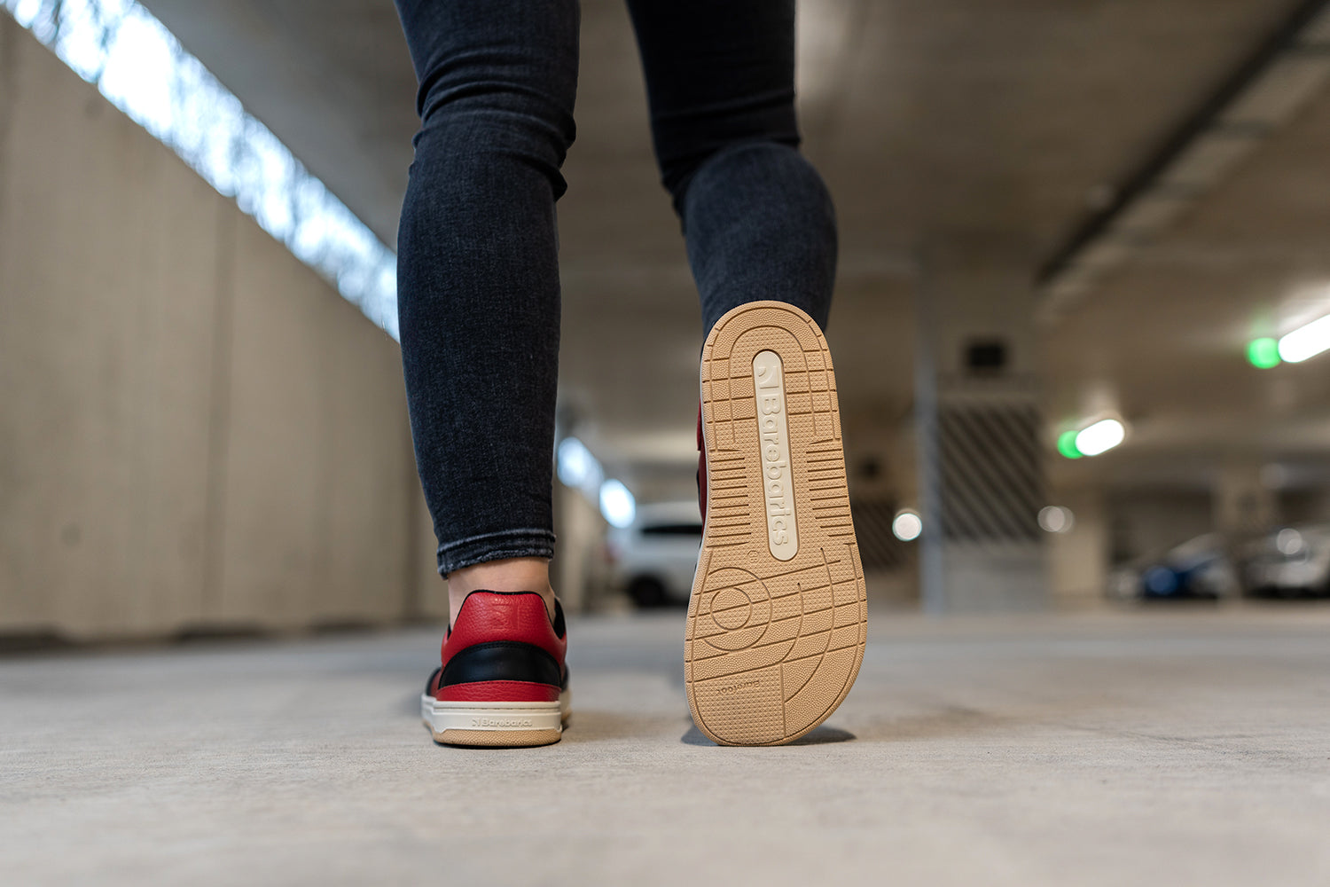 Barebarics - Wave Black & Red - Deportivas barefoot-Barebarics-Cacles Barefoot-Tienda de calzado barefoot respetuoso minimalista