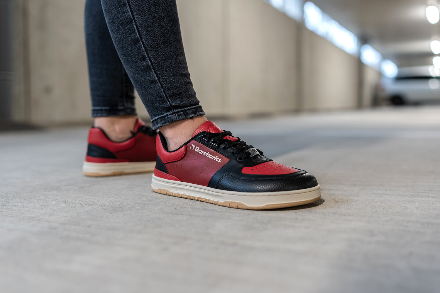Barebarics - Wave Black & Red - Deportivas barefoot-Barebarics-Cacles Barefoot-Tienda de calzado barefoot respetuoso minimalista