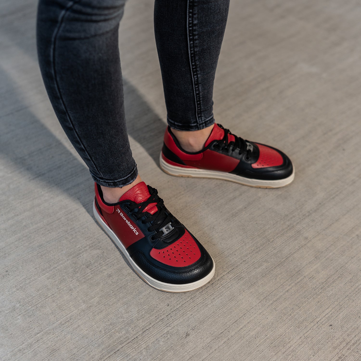 Barebarics - Wave Black & Red - Deportivas barefoot-Barebarics-Cacles Barefoot-Tienda de calzado barefoot respetuoso minimalista