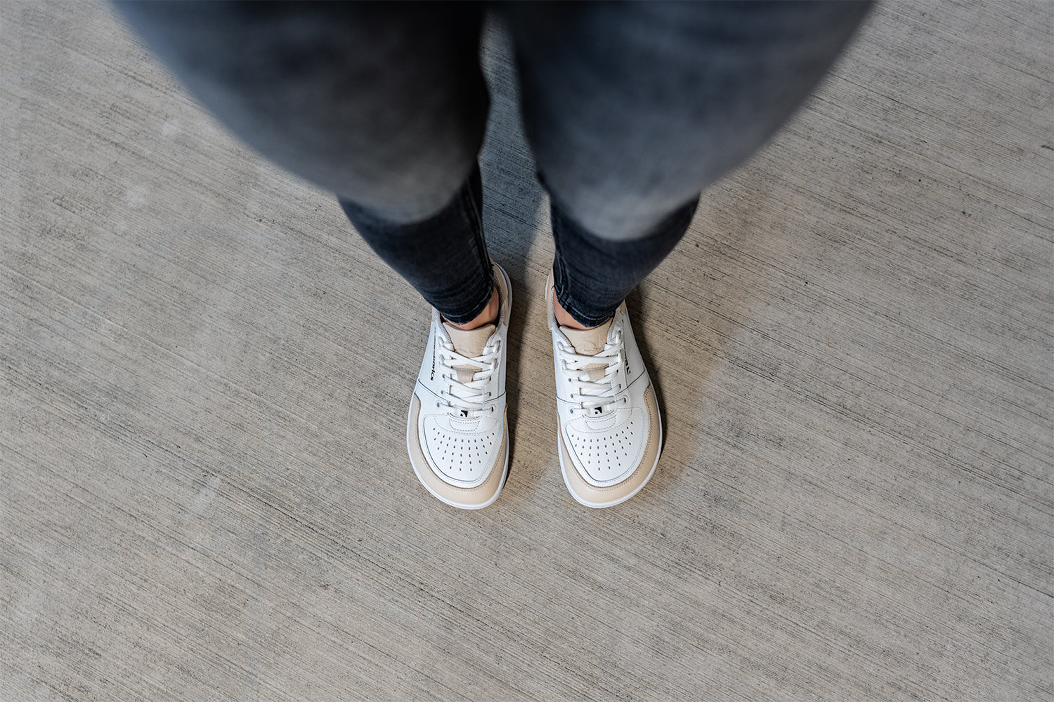 Barebarics - Wave White & Beige - Deportivas barefoot-Barebarics-Cacles Barefoot-Tienda de calzado barefoot respetuoso minimalista