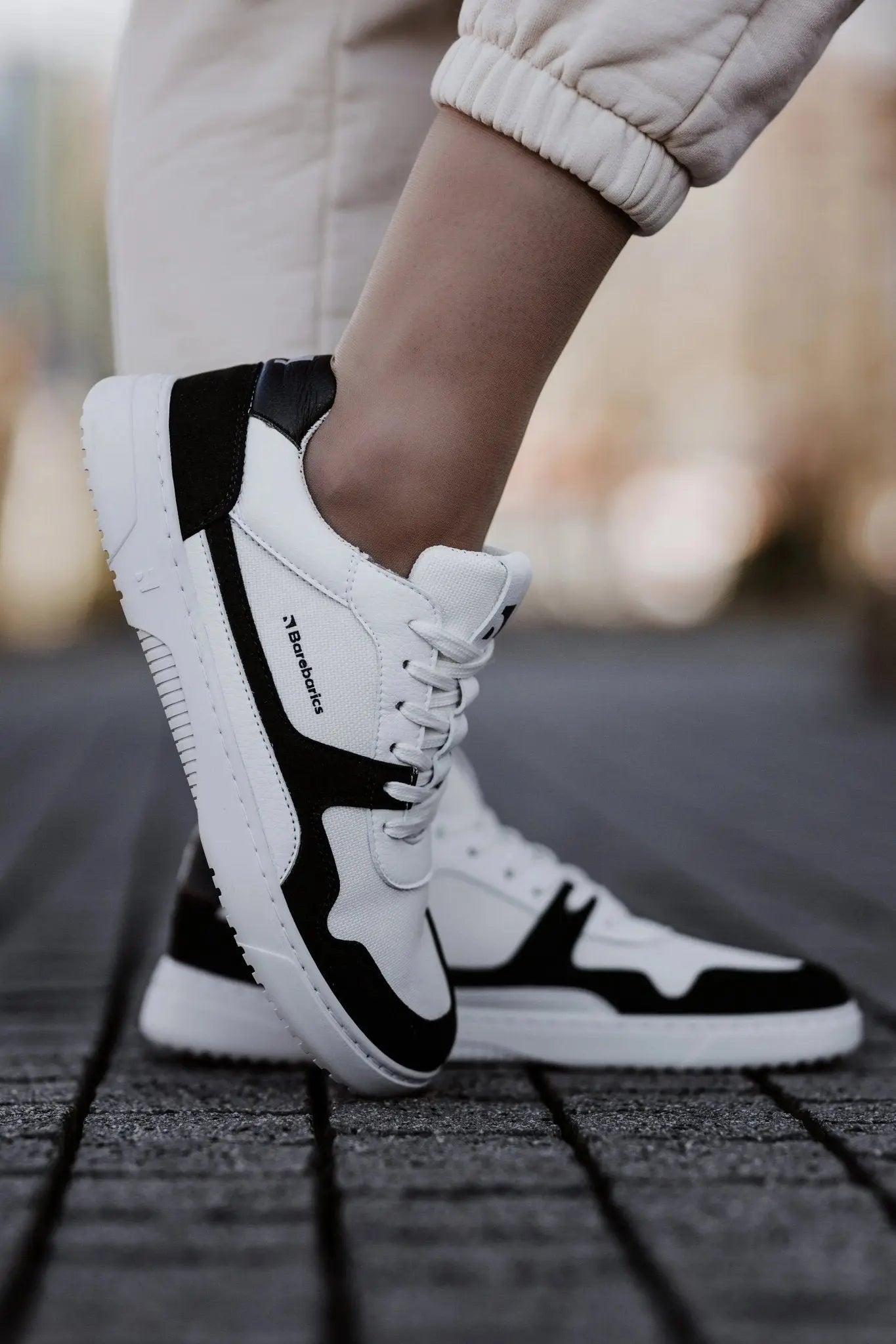 Barebarics - Zing White & Black - Zapatillas barefoot unisex blanco y negro