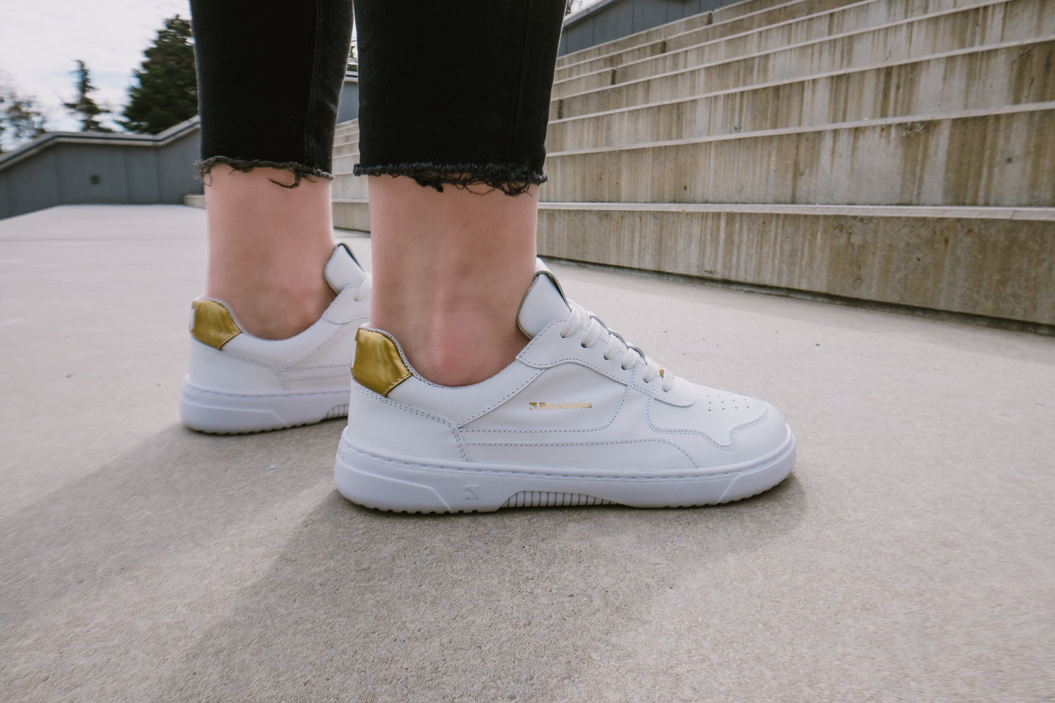 Barebarics - Zing White & Gold Leather- Deportivas barefoot-Barebarics-Cacles Barefoot-Tienda de calzado barefoot respetuoso minimalista