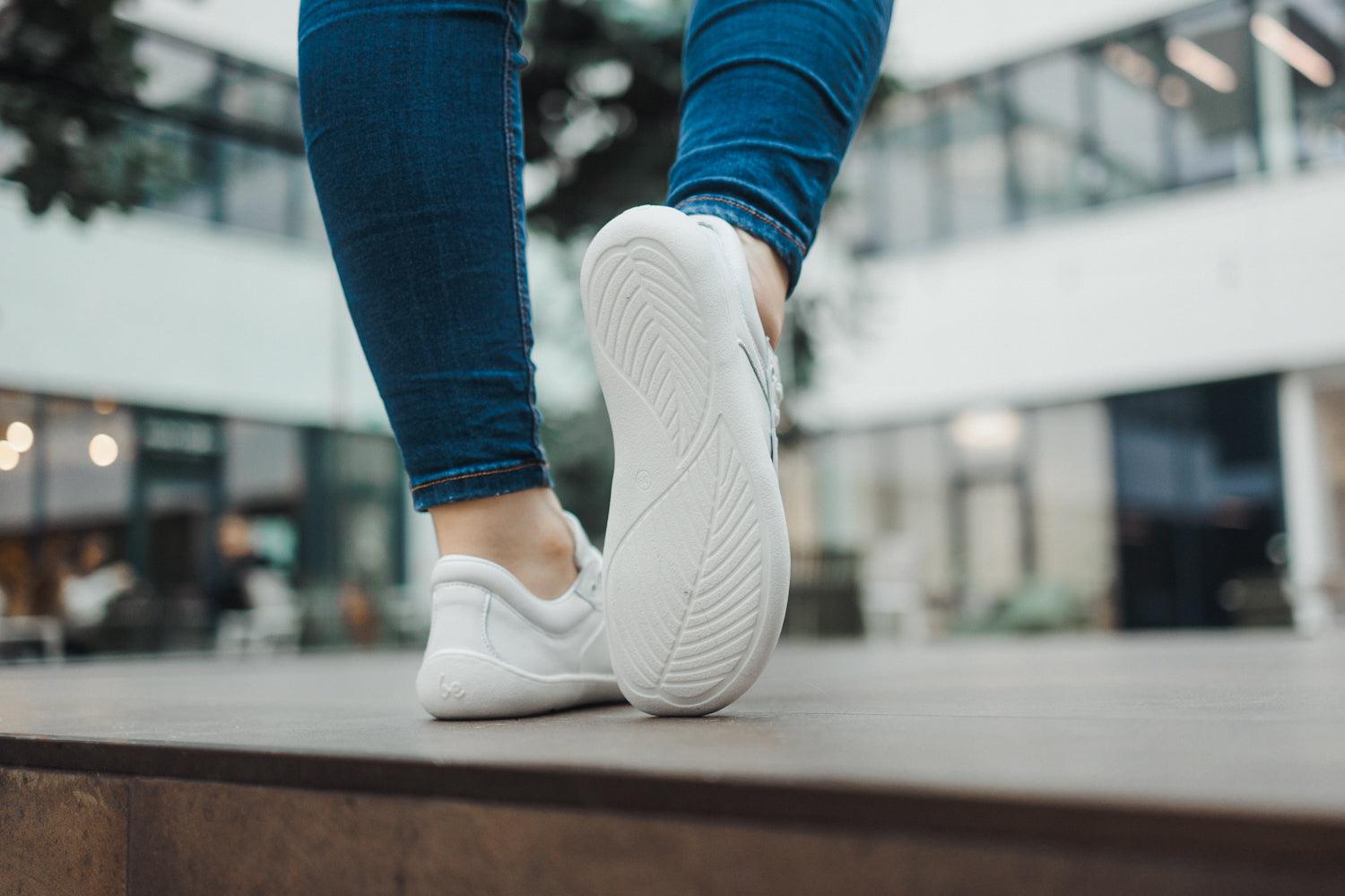 Be Lenka - Champ 3.0 All White - Deportivas barefoot