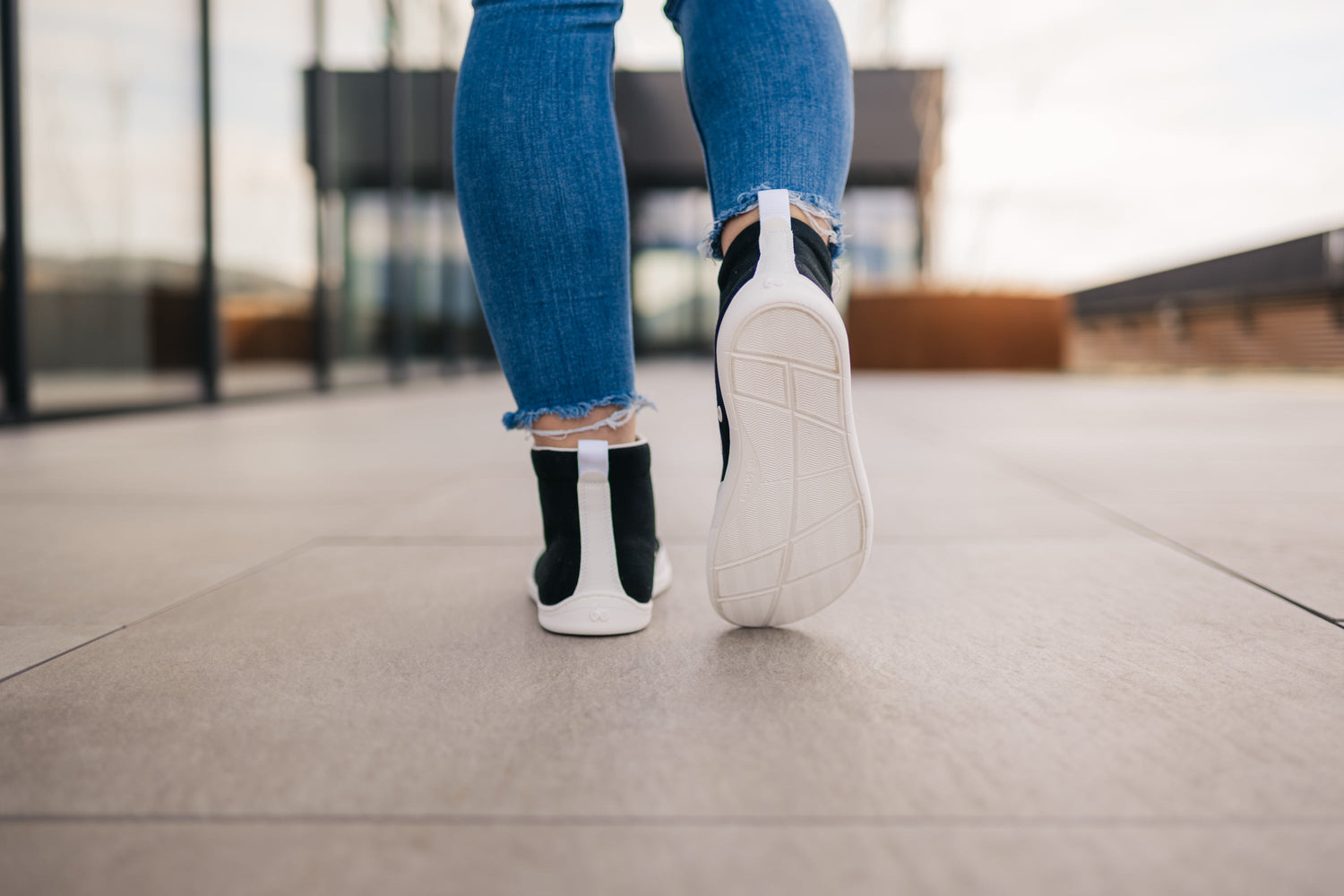 Be Lenka - Rebound High Top Black & White - Lonetas barefoot-Be Lenka-Cacles Barefoot-Tienda de calzado barefoot respetuoso minimalista