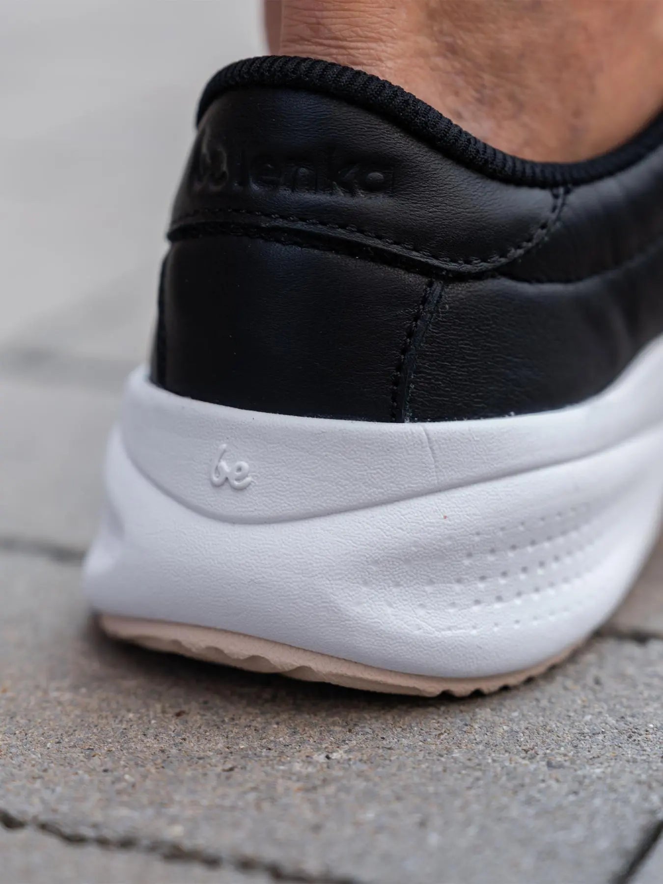 Be Lenka - Streetwise Black & White - calzado de transición al barefoot