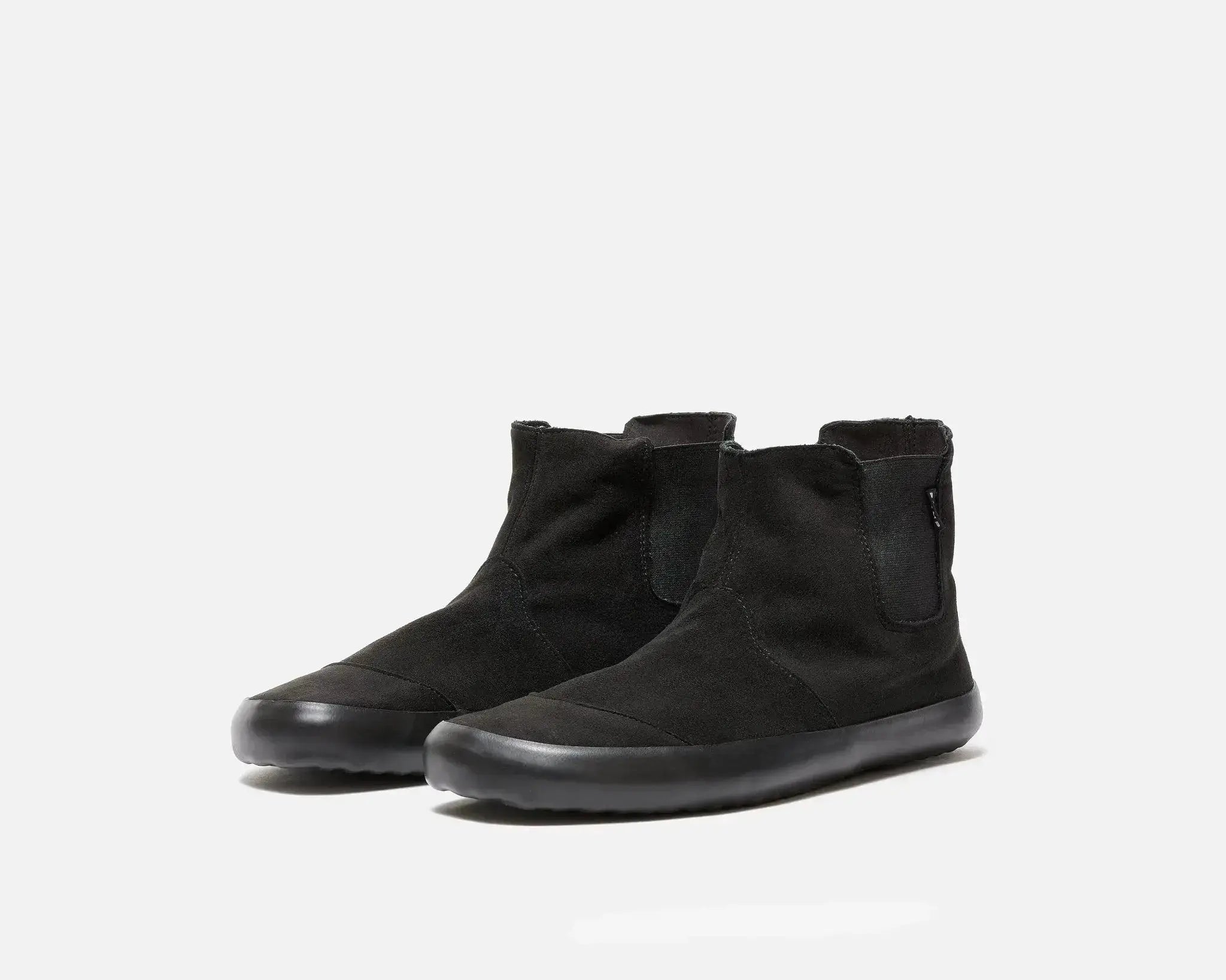 Bohempia - Rola Black & Black - Botas chelsea barefoot veganas unisex negras