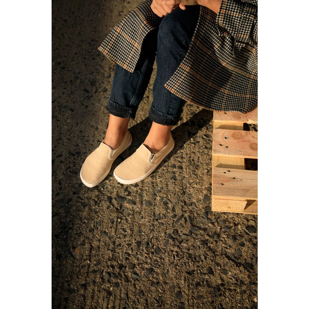 Bohempia – Vikla 2.0 Tan & Off White - Slip ons barefoot-Bohempia-Cacles Barefoot-Tienda de calzado barefoot respetuoso minimalista