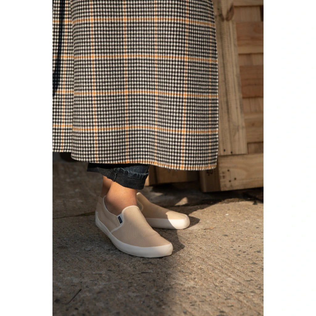 Bohempia – Vikla 2.0 Tan & Off White - Slip ons barefoot-Bohempia-Cacles Barefoot-Tienda de calzado barefoot respetuoso minimalista
