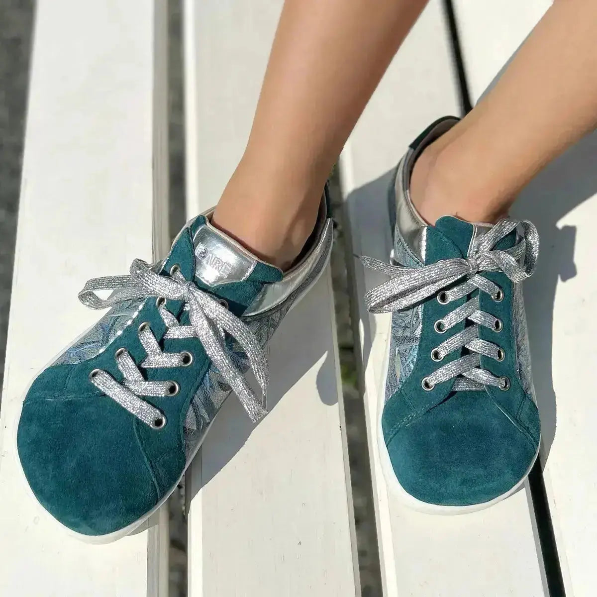 Fare Bare - Elegant Petrol Flower - Deportivas barefoot de piel