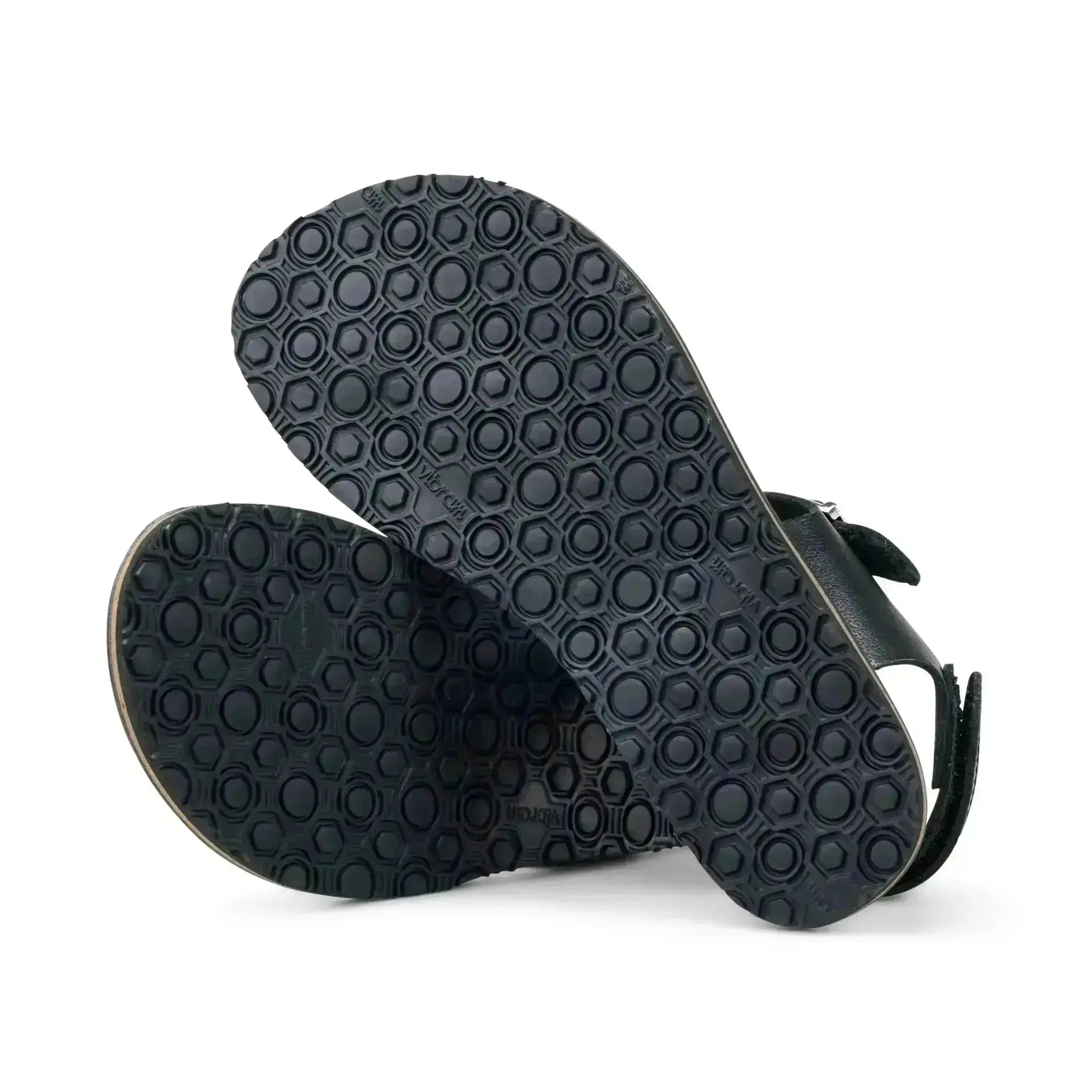 Koel - Ariata Napa Black - Sandalias barefoot de dedo negras para mujer