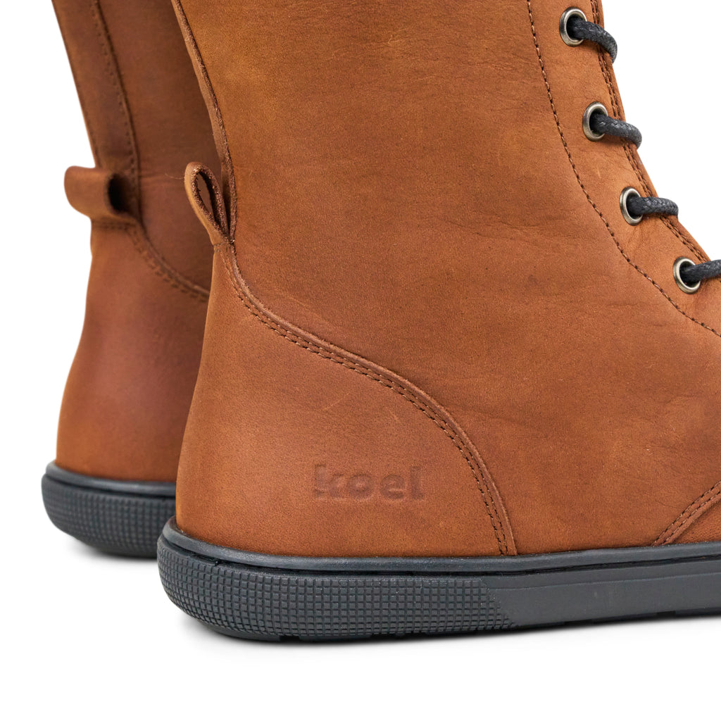 Koel Flora Hydro Chocolate - Botas altas barefoot para mujer marrones  Cacles Barefoot