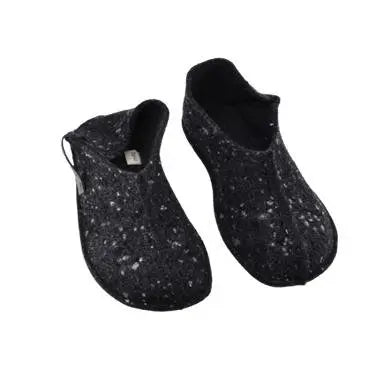 OmaKing - Tohkri Grey & Dots - babuchas de casa barefoot de fieltro