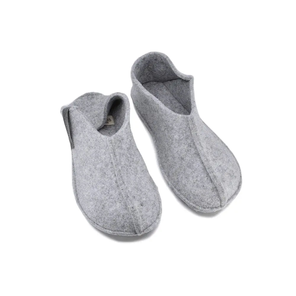 Omaking - Tohkri Grey - babuchas de casa barefoot de fieltro