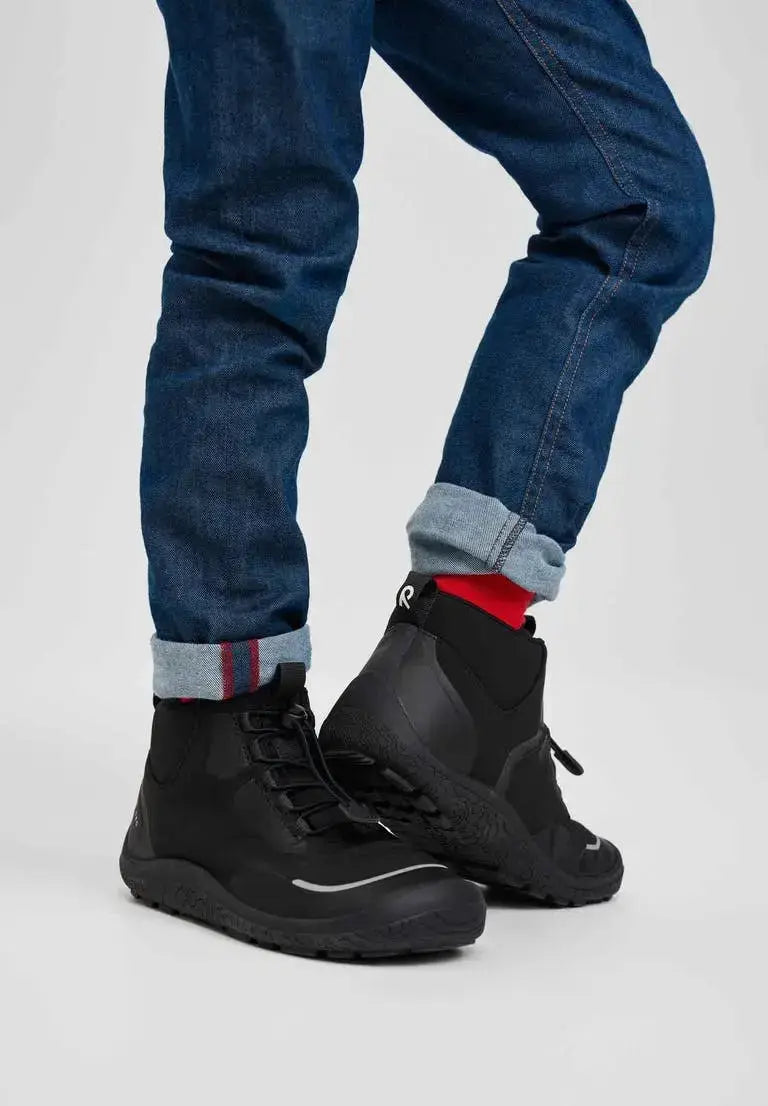 Reima - Loikkii Black - Botines barefoot impermeables infantiles negro