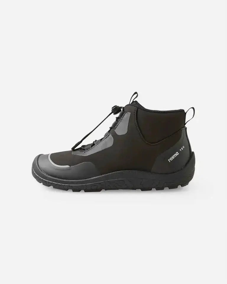 Reima - Loikkii Black - Botines barefoot impermeables infantiles negro