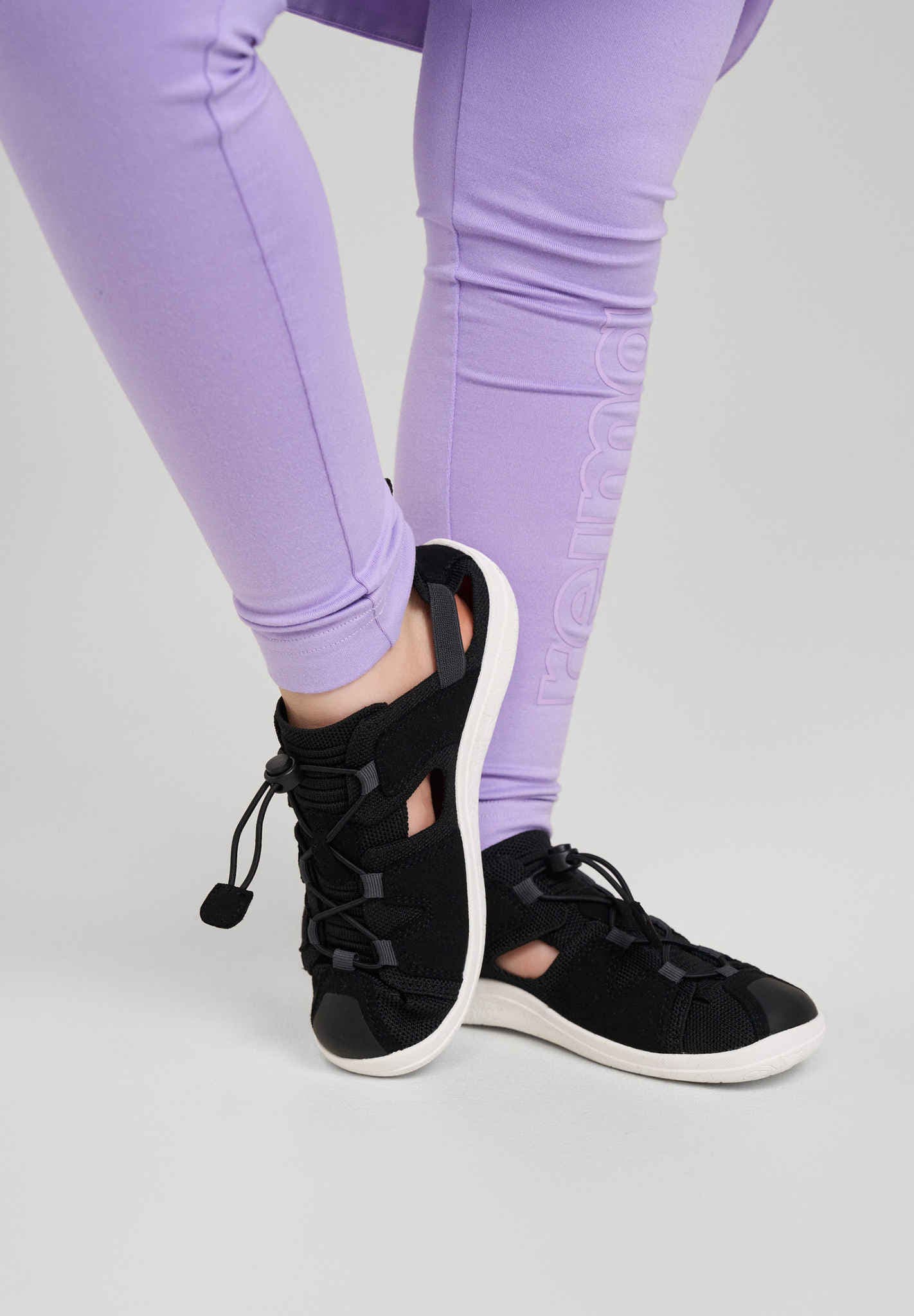 Reima - Valoa Black - Sandalia deportiva barefoot-Reima-Cacles Barefoot-Tienda de calzado barefoot respetuoso minimalista