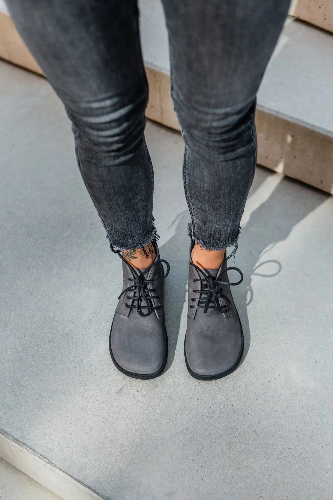 Shapen - Berry Dark Grey - Zapatos minimalistas