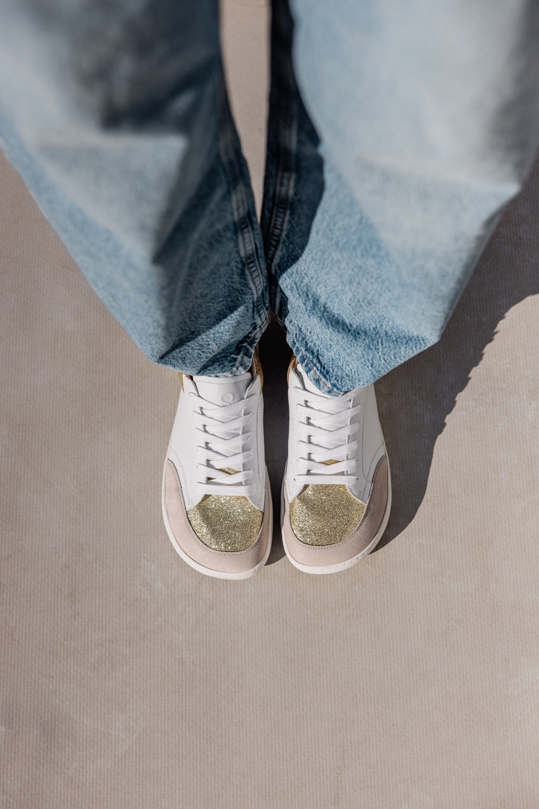Shapen – Charm Light Gold – Sneakers barefoot