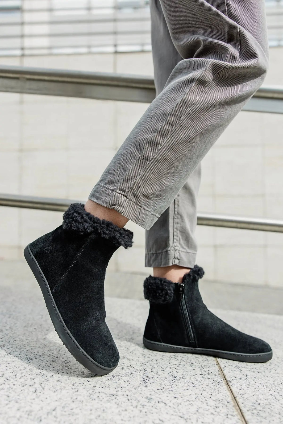 Shapen - Fluffy 2.0 Black - Botines de invierno barefoot