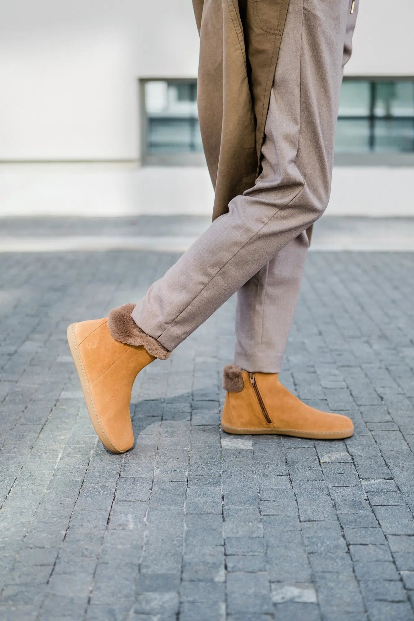 Shapen - Fluffy 2.0 Brown - Botines de invierno barefoot