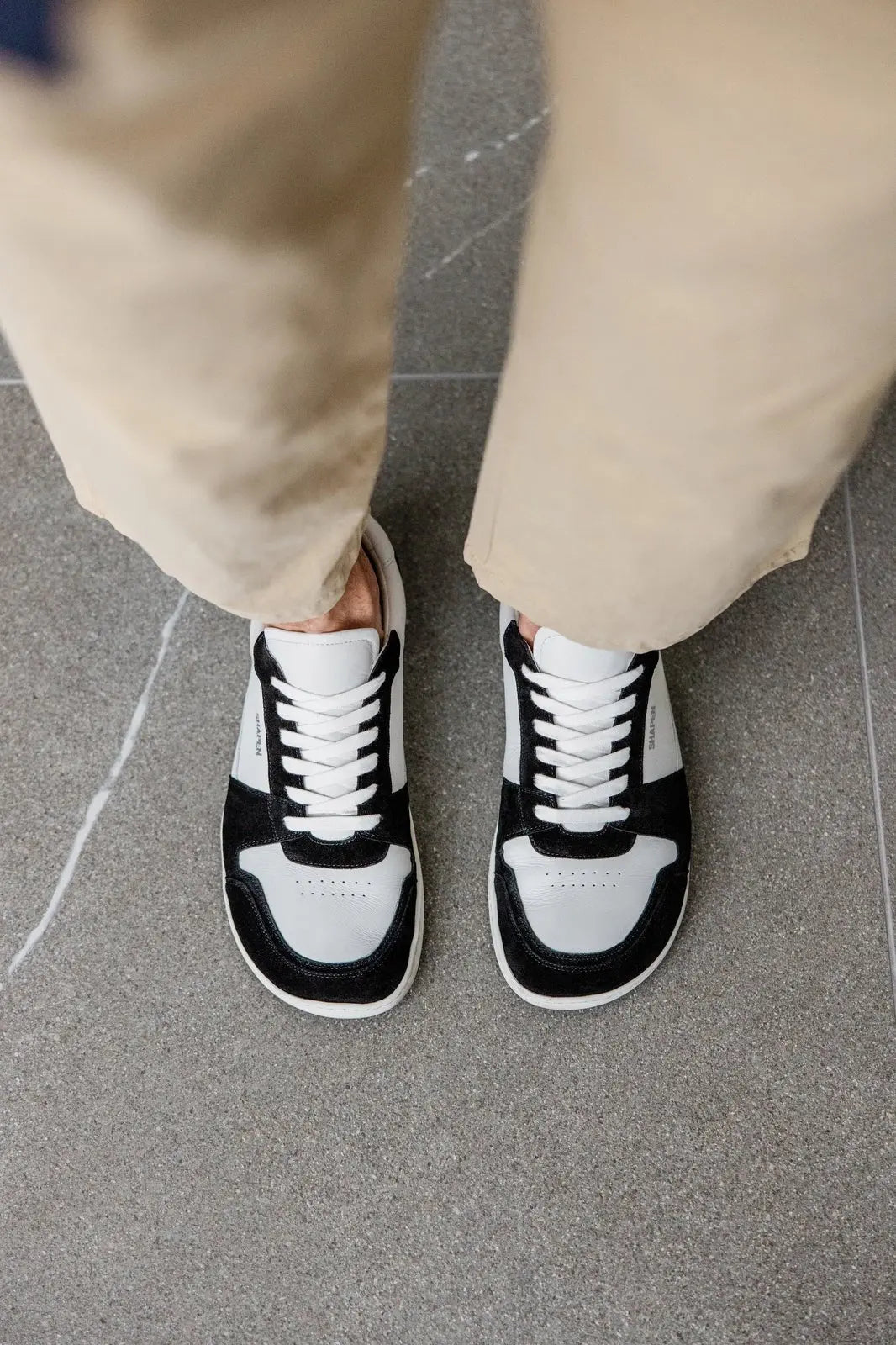 Shapen - Re:Wind Black & White - Sneakers barefoot