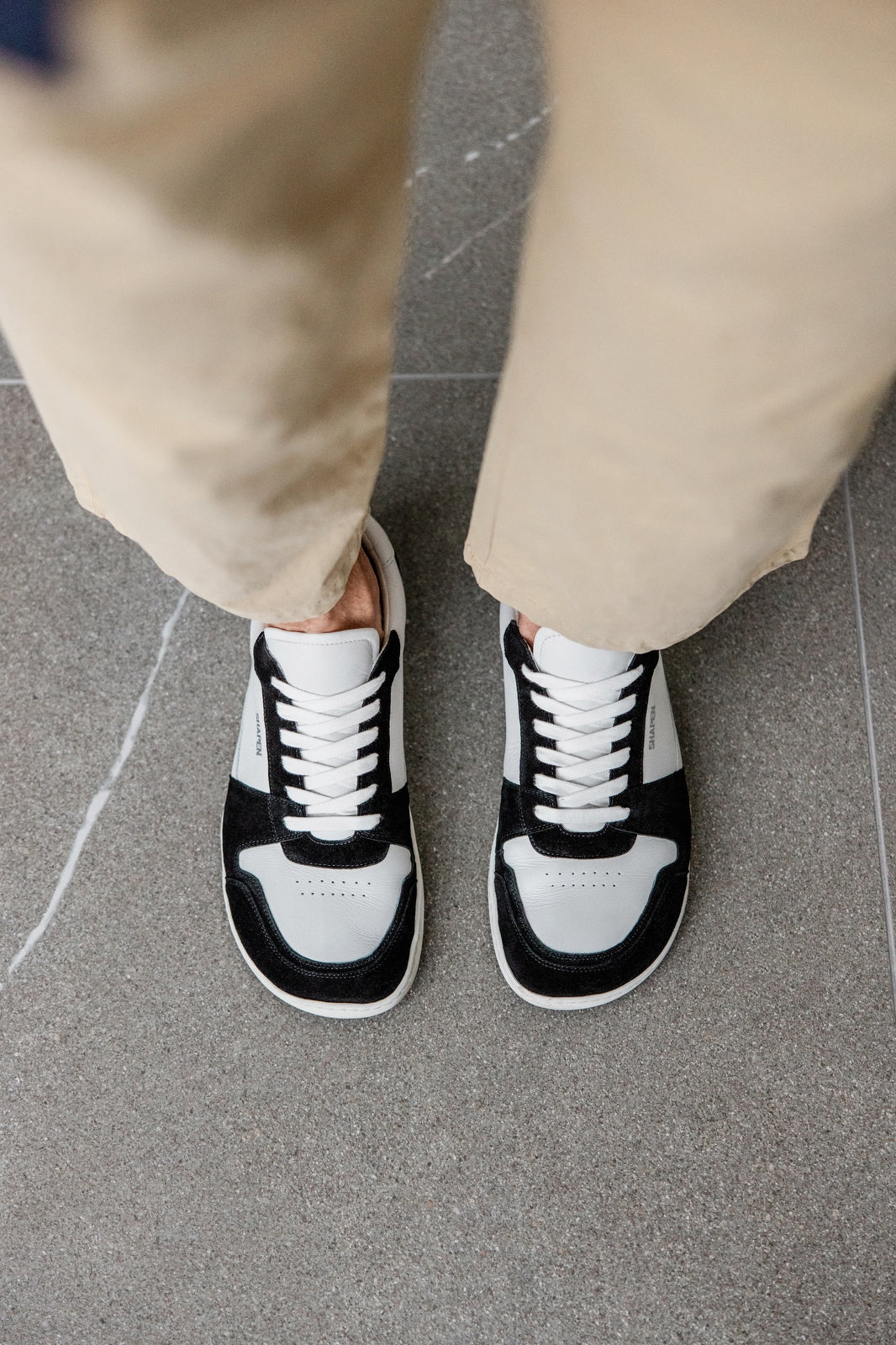 Shapen - Re:Wind Black & White - Sneakers barefoot
