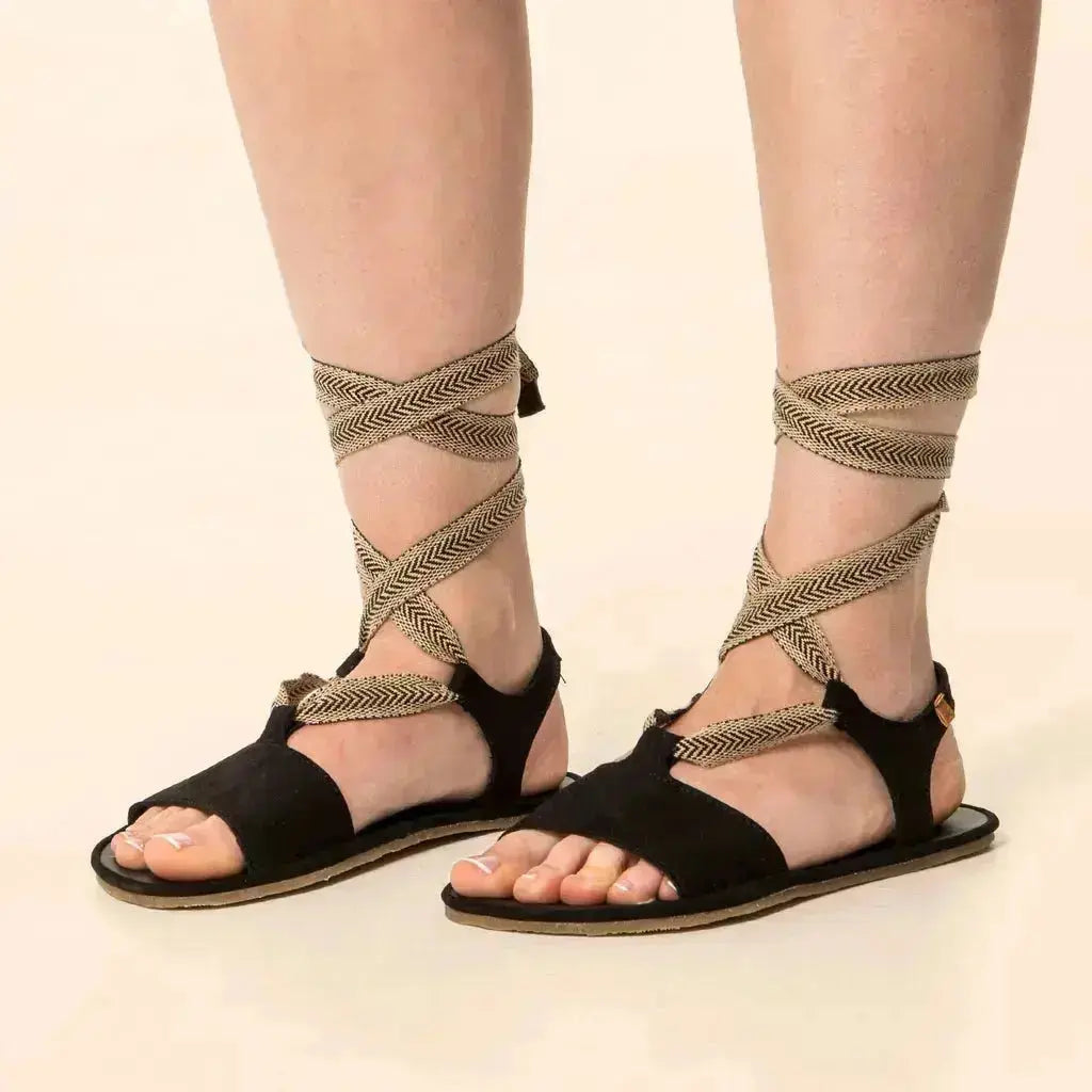 El Naturalista - Satya Black - Sandalias barefoot de cordones