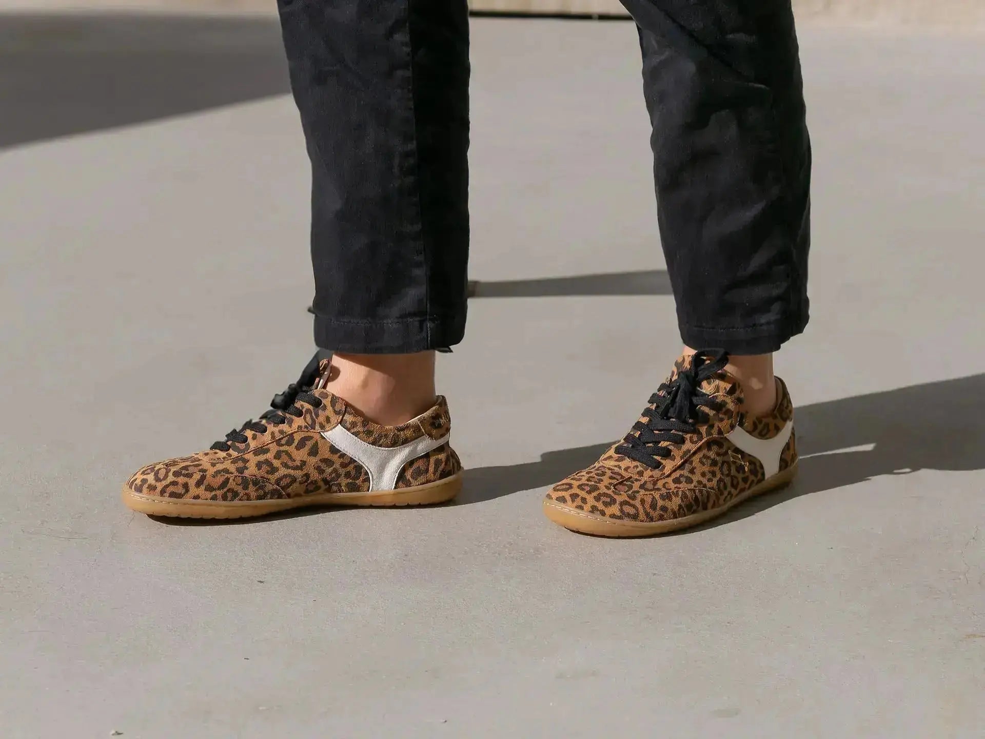 Mukishoes - Lyra Leo - Zapatillas barefoot de leopardo unisex