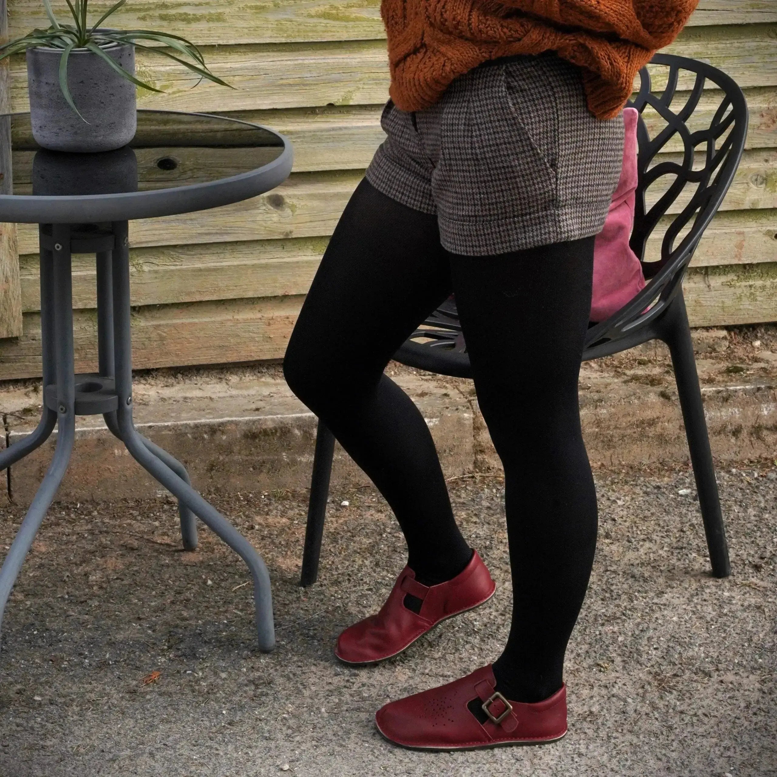 OmaKing - Kuuda Bordeaux - merceditas minimalistas