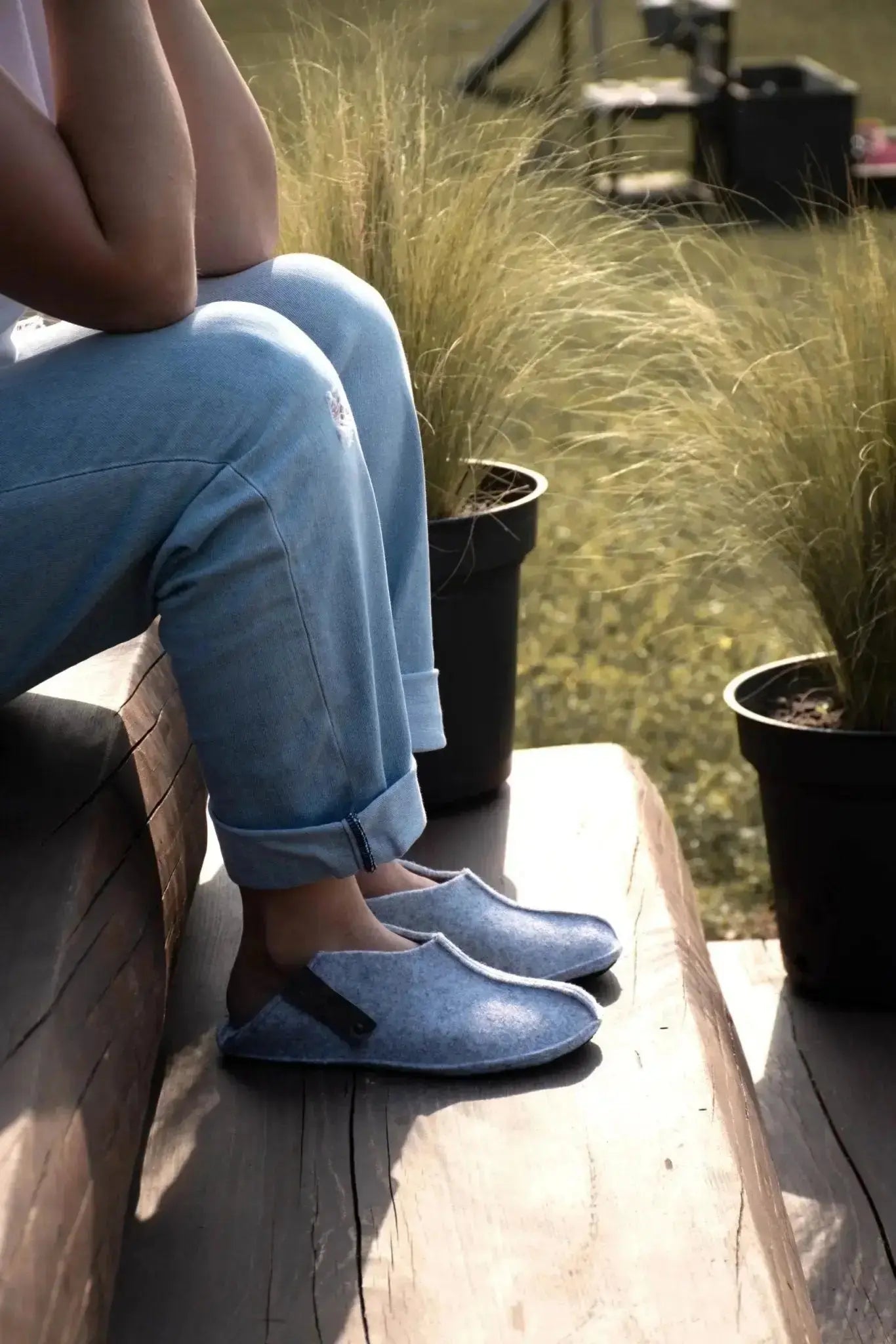 Omaking - Tohkri Grey - babuchas de casa barefoot de fieltro unisex