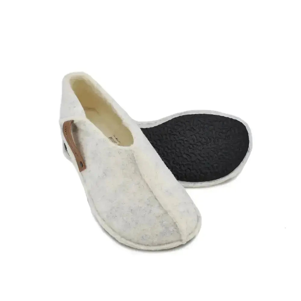 Omaking - Tohkri White - babuchas de casa barefoot fieltro y lana unisex