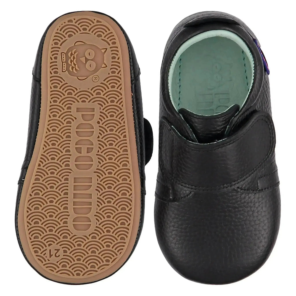 Poco Nido - Mighty Shoes Black - Zapato Colegial Barefoot - Negro