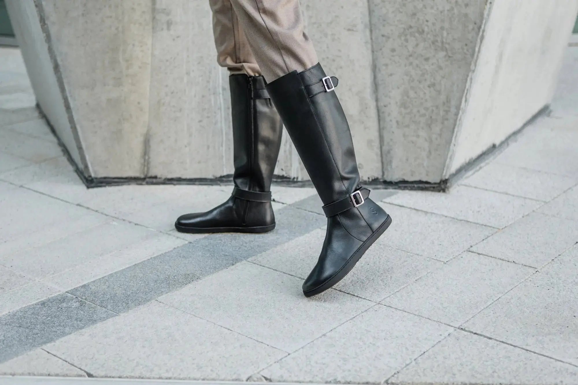 Shapen - Glam Knee Black Leather - Bottes hautes barefoot