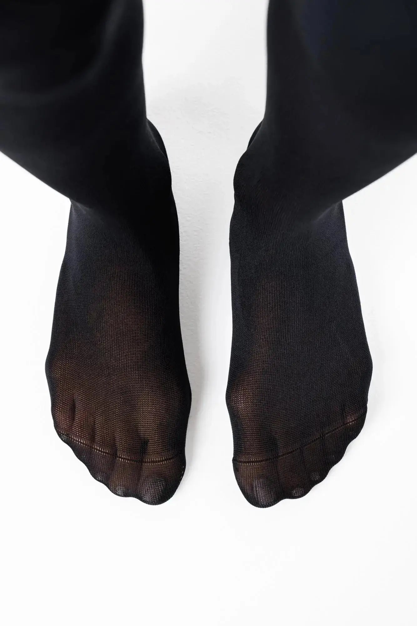 Shapen Selene medias negras 100 DEN para pies descalzos