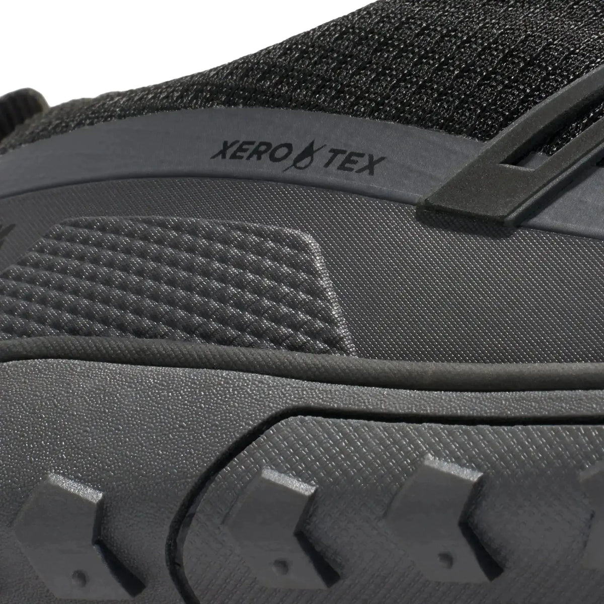 Xero Shoes - Scrambler Trail Low WP - Men Black / Asphalt - Zapatillas Barefoot Impermeables para Hiking negras para hombre