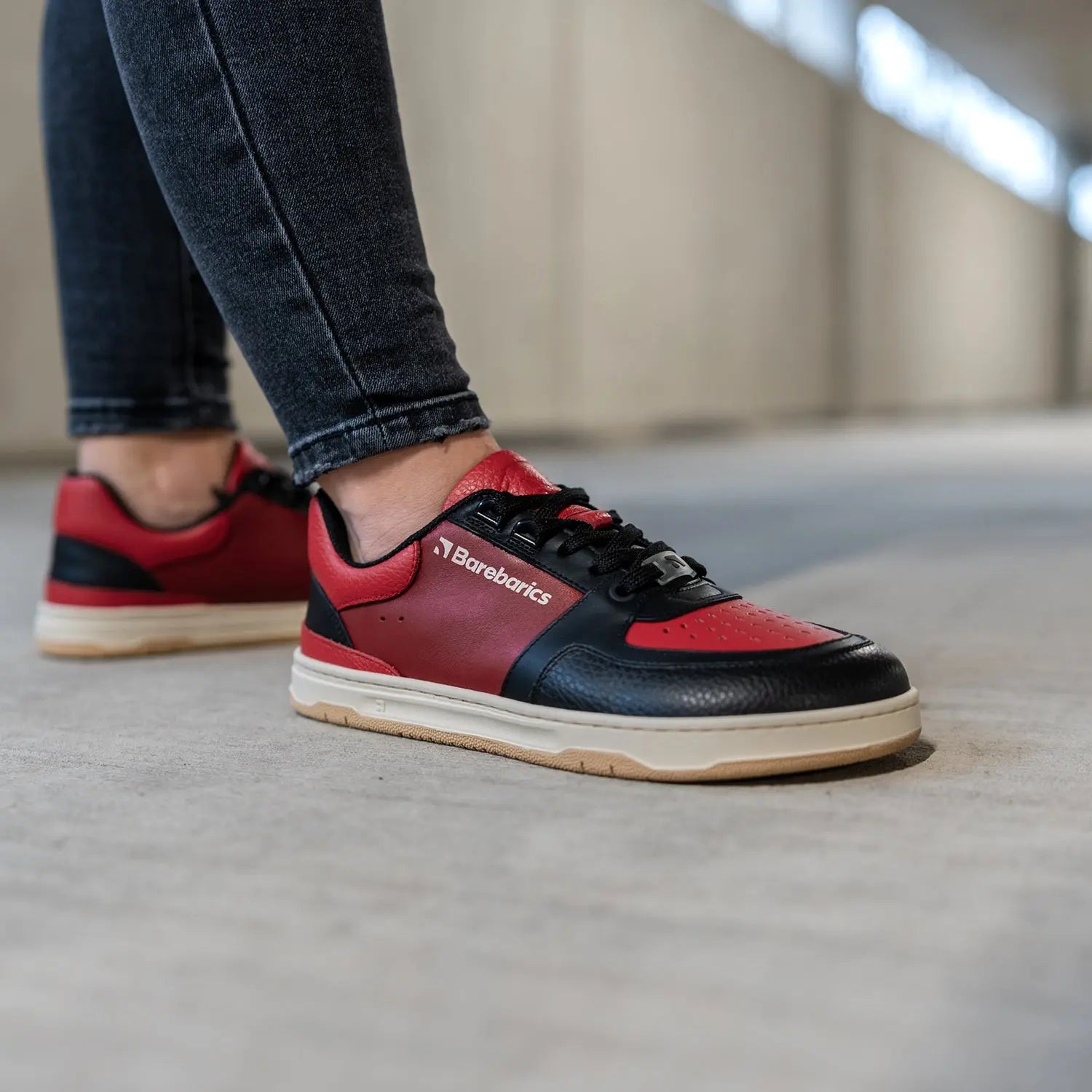 Barebarics - Wave Black & Red - Zapatillas barefoot unisex negro y rojo