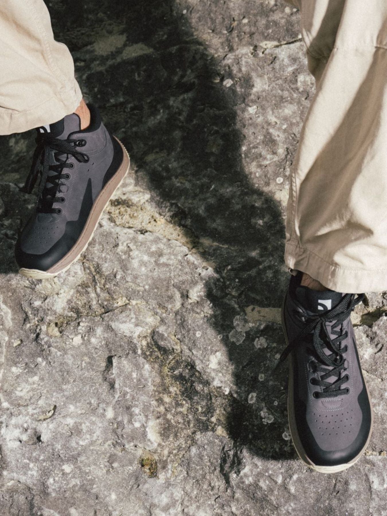Calzado Barefoot Barebarics Trekker - Dark Grey
