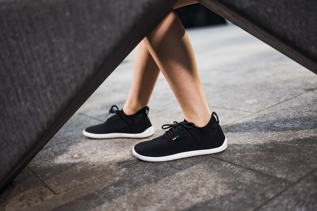 Barefoot zapatillas Be Lenka Stride - Black & White